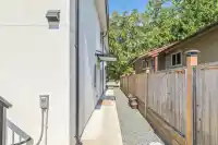20754 48 AVENUE - thumbnail 36