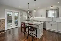 9320 210 STREET - thumbnail 12