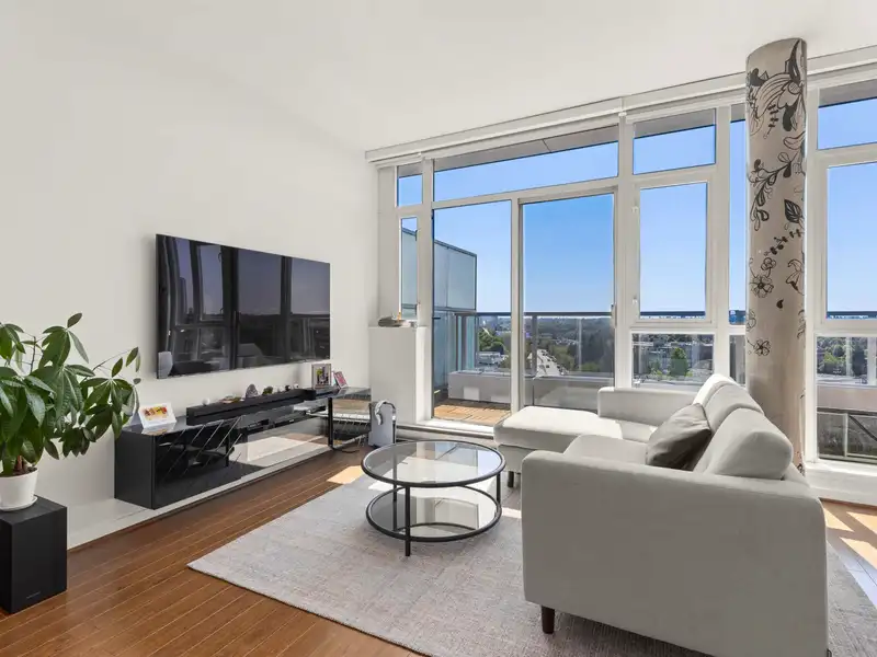 1206 2770 SOPHIA STREET - photo 4 of 40