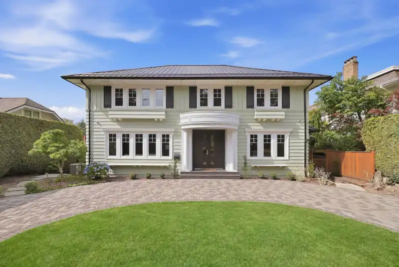 1407 W 33RD AVENUE - photo 1 of 37