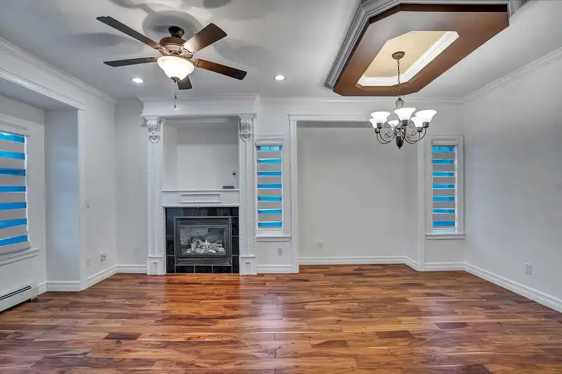 14188 62B AVENUE - photo 2 of 38