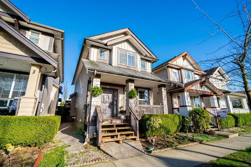 6926 190 STREET - photo 1 of 40