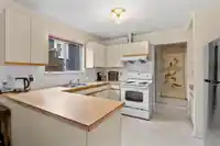 1678 E 13TH AVENUE - thumbnail 8