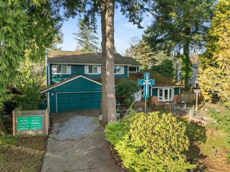 1761 140A STREET - photo 1 of 40