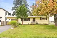2136 SHERWOOD CRESCENT - thumbnail 1