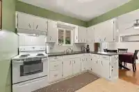 2136 SHERWOOD CRESCENT - thumbnail 9