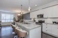 4 7157 210 STREET - thumbnail 7