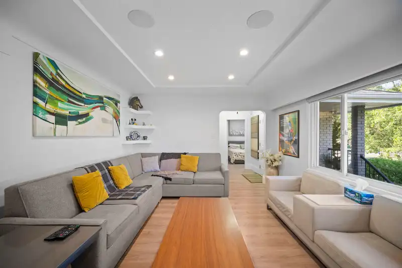 6978 MCKINNON STREET - photo 3 of 27