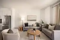 11 2139 PRAIRIE AVENUE - thumbnail 2