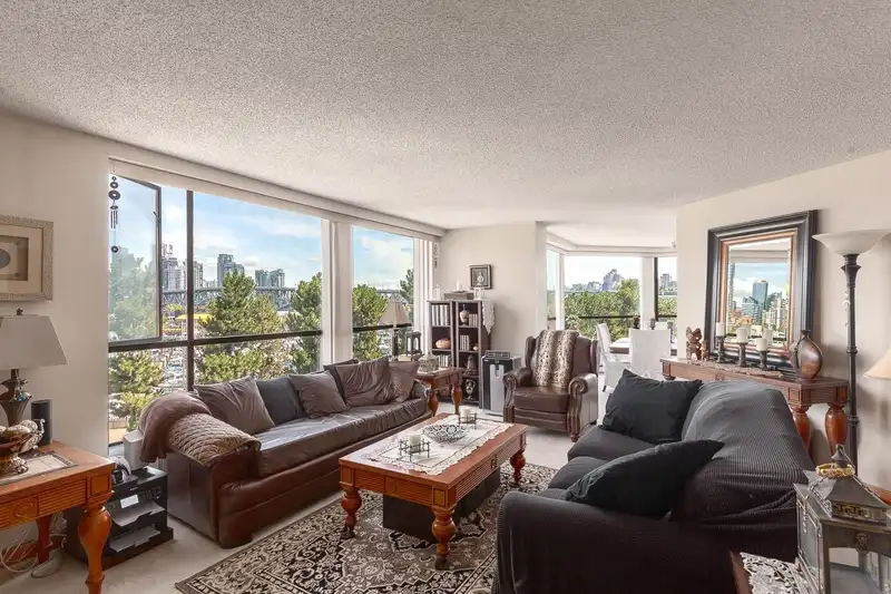 411 1450 PENNYFARTHING DRIVE - photo 1 of 24