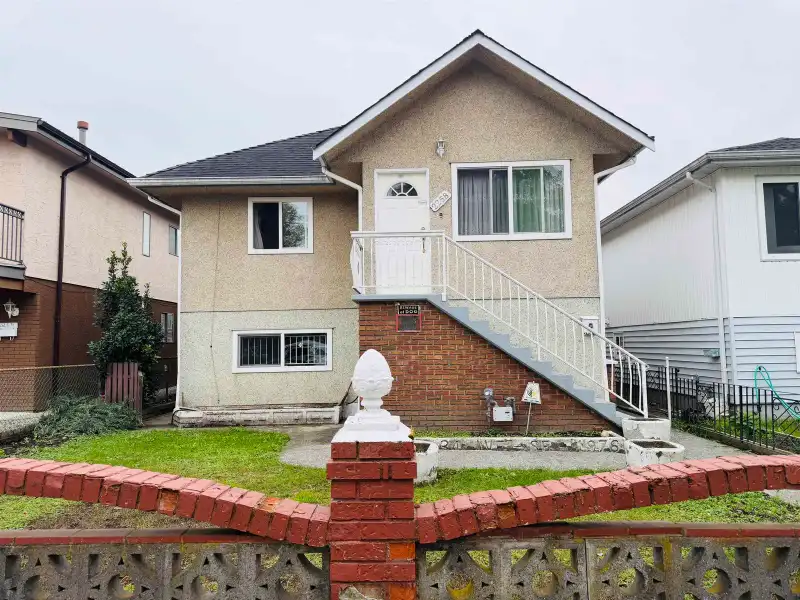 2258 34TH AVE E AVENUE - photo 1 of 10
