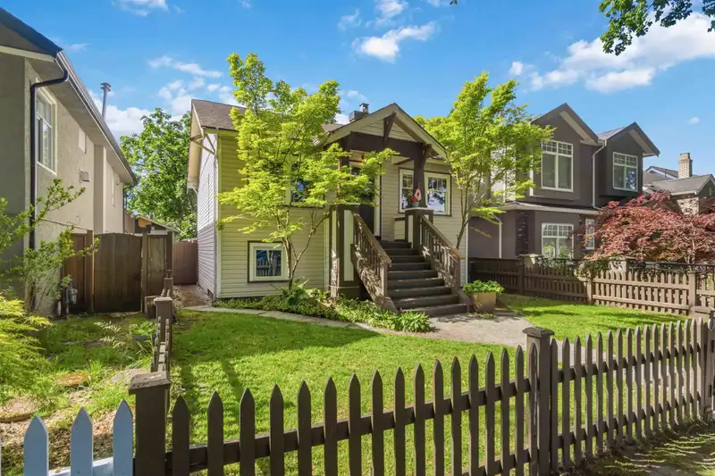 2628 WILLIAM STREET - photo 2 of 40