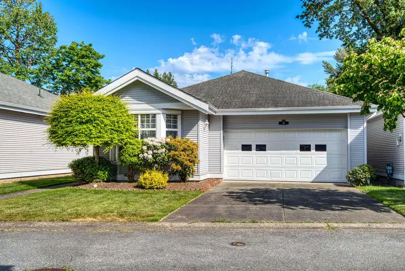 26 20770 97B STREET - photo 2 of 22