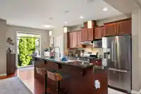 9549 218 STREET - thumbnail 10