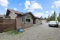 2147 216 STREET - thumbnail 12