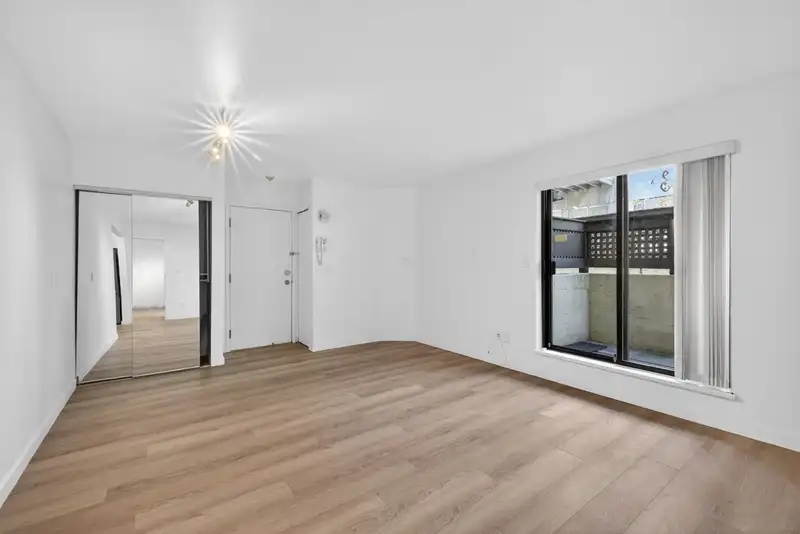 101 8645 OSLER STREET - photo 2 of 26