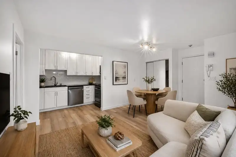 101 8645 OSLER STREET - photo 3 of 26