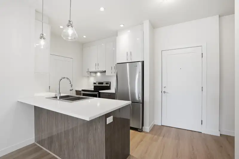 106 20829 77A AVENUE - photo 4 of 31