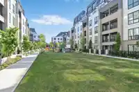 503 8379 201 STREET - thumbnail 26