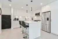 503 8379 201 STREET - thumbnail 9