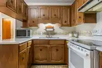 9170 HOLLY STREET - thumbnail 12