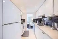345 9411 GLENDOWER DRIVE - thumbnail 15