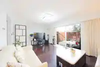 345 9411 GLENDOWER DRIVE - thumbnail 6
