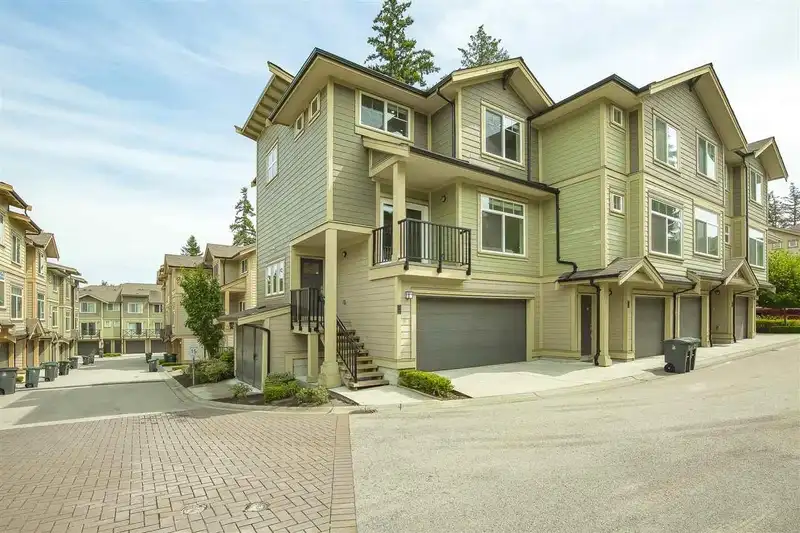 48 5957 152 STREET - photo 2 of 35