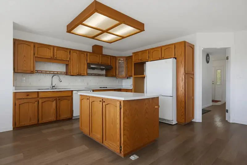 31122 SOUTHERN DRIVE - photo 4 of 39
