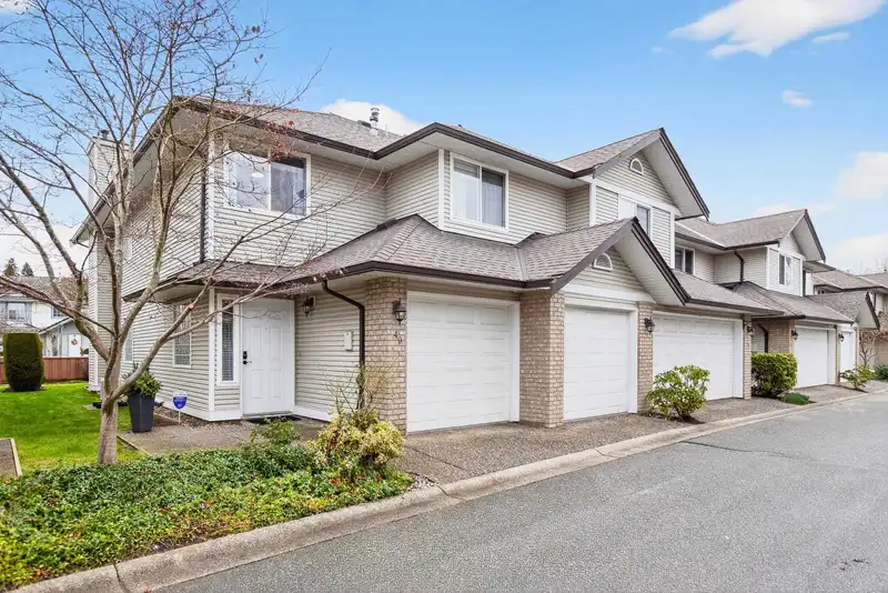 49 1370 RIVERWOOD GATE - photo 1 of 40