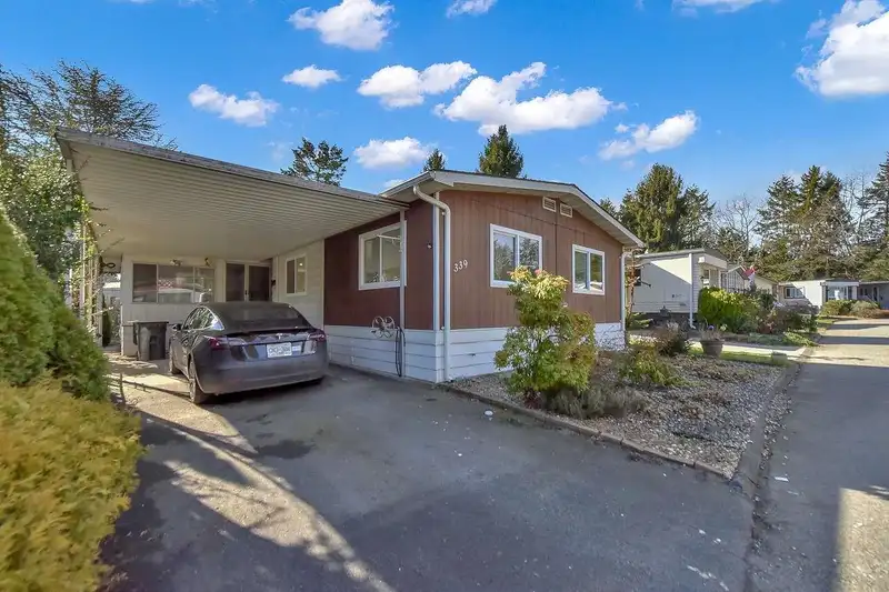 339 1840 160 STREET - photo 3 of 35