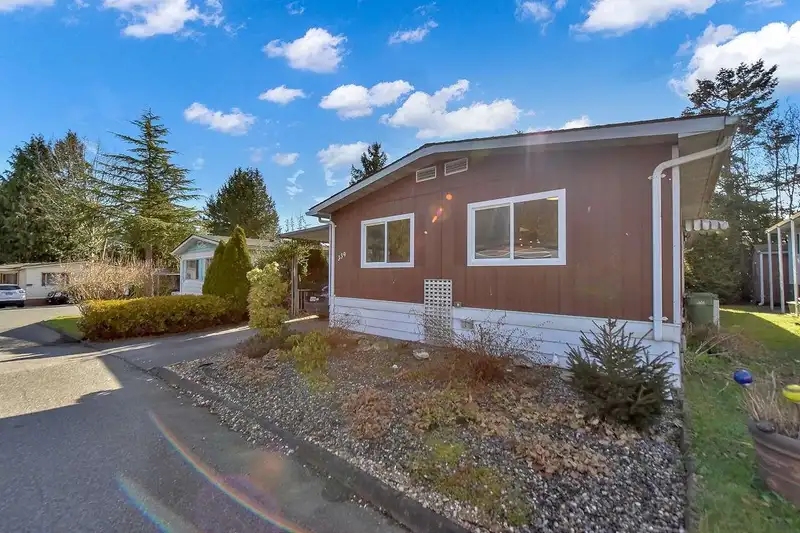 339 1840 160 STREET - photo 4 of 35