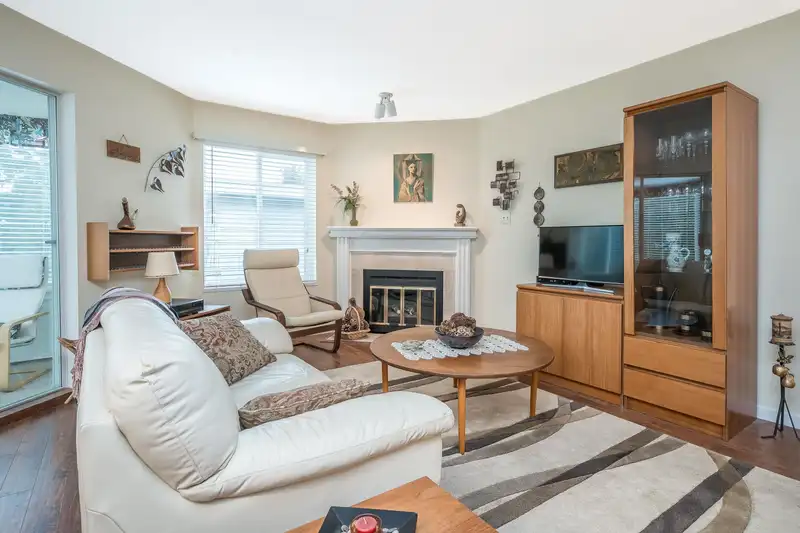 203 1378 FIR STREET - photo 2 of 30