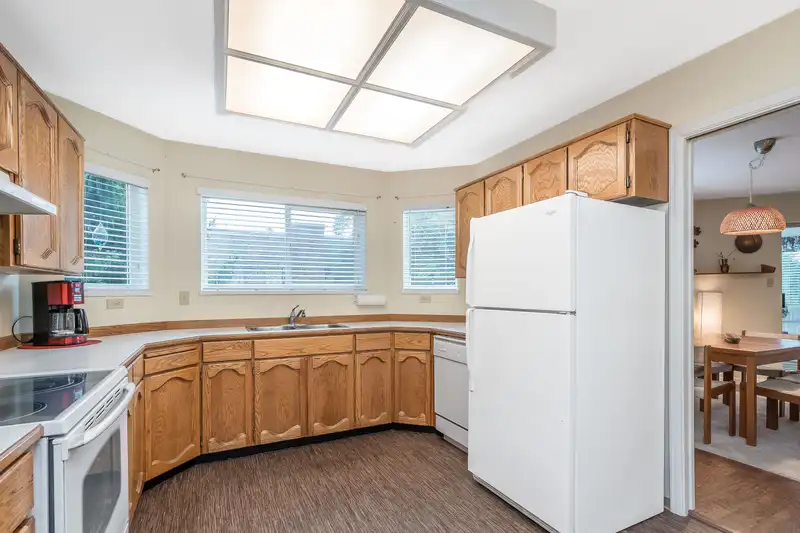 203 1378 FIR STREET - photo 4 of 30