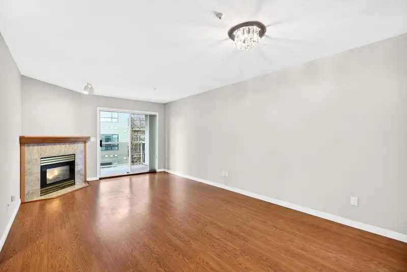 303 20240 54A AVENUE - photo 4 of 31