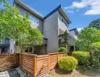 4 4907 57A STREET - thumbnail 2