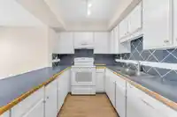 4 4907 57A STREET - thumbnail 12