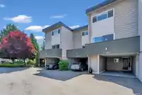 4 4907 57A STREET - thumbnail 4