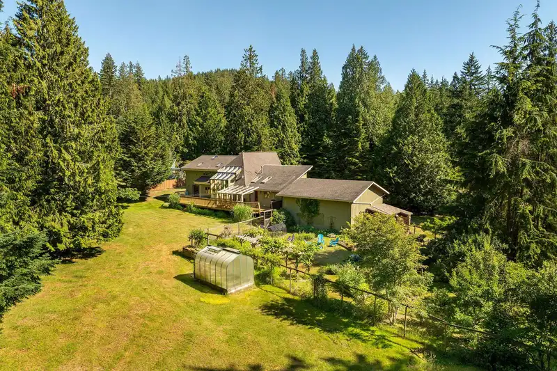 1532 ADAMS ROAD - photo 3 of 40