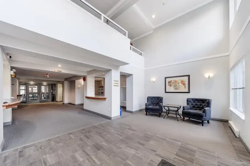 204 19528 FRASER HIGHWAY - photo 3 of 25