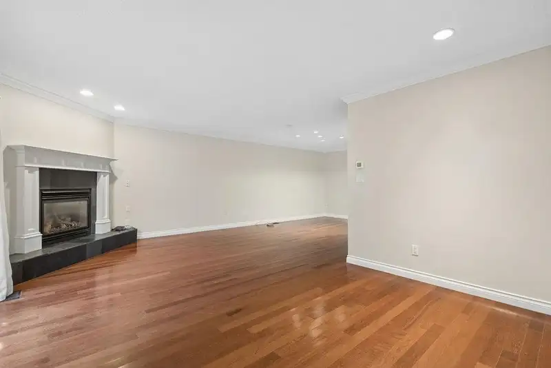 6597 PINEHURST DRIVE - photo 2 of 34