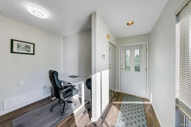 16 20881 87 AVENUE - photo 4 of 37