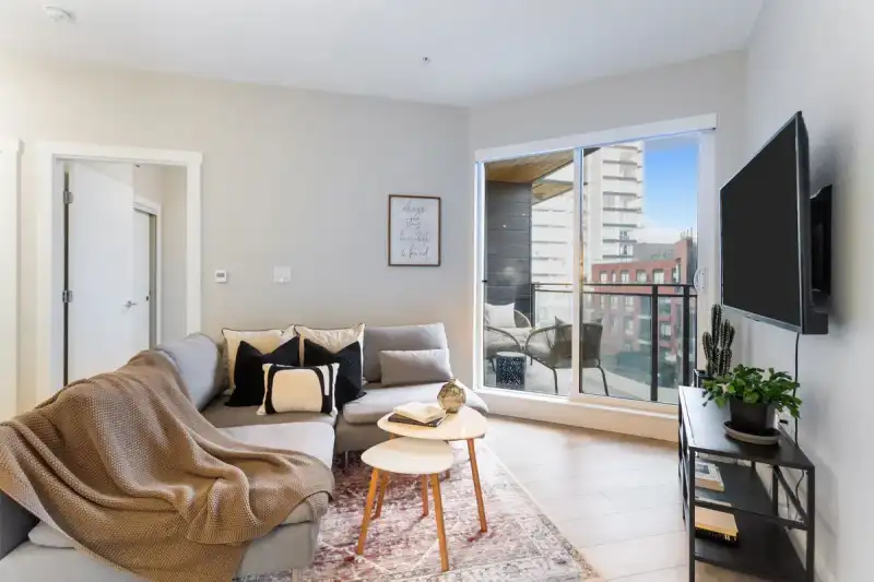 513 3588 SAWMILL CRESCENT - photo 1 of 33