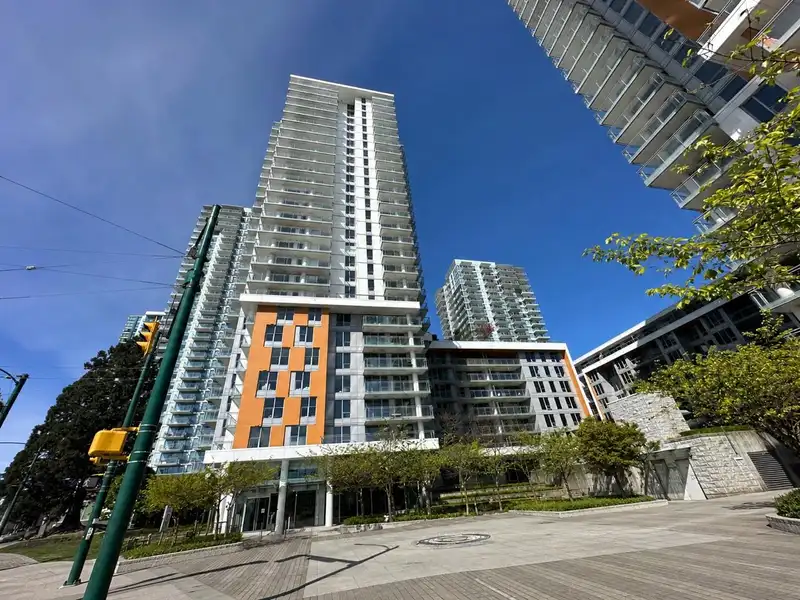 712 455 SW MARINE DRIVE - photo 1 of 38