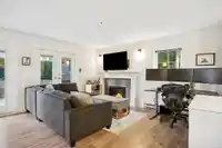 327 W 15TH AVENUE - thumbnail 3