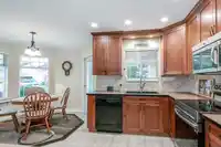 158 8737 212 STREET - thumbnail 11