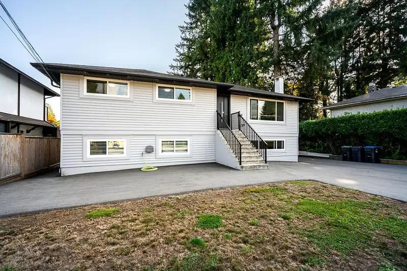 1624 COQUITLAM AVENUE - photo 2 of 35