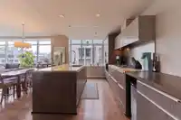 803 1661 ONTARIO STREET - thumbnail 3