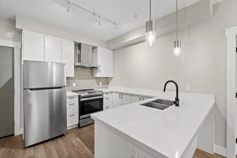A101 20838 78B AVENUE - photo 1 of 31