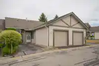 10 9012 WALNUT GROVE DRIVE - thumbnail 2